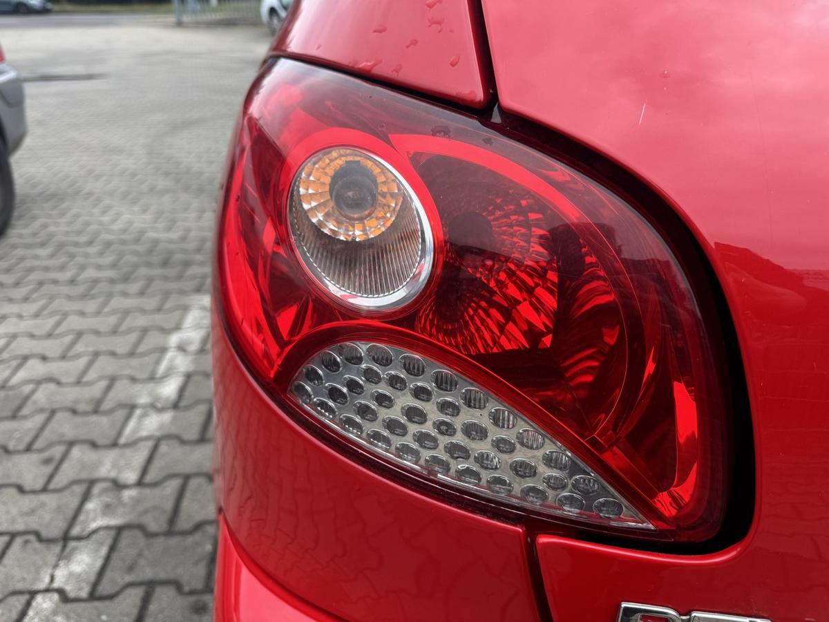 Peugeot 206+ original R&uuml;cklicht R&uuml;ckleuchte Schlussleuchte links Bj.2010